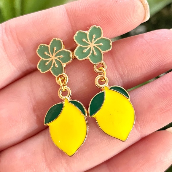 Floral Lemon Dangle Earrings - Picture 4 of 5